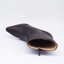 UNISA, ботильоны