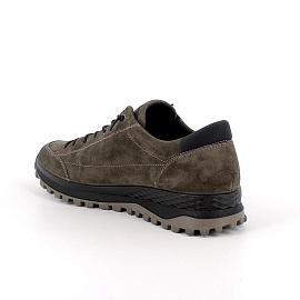 IGI, кроссовки